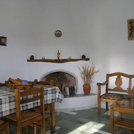 Marcello Country Parikia (Paros)