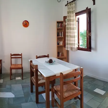 Marcello Country Páros