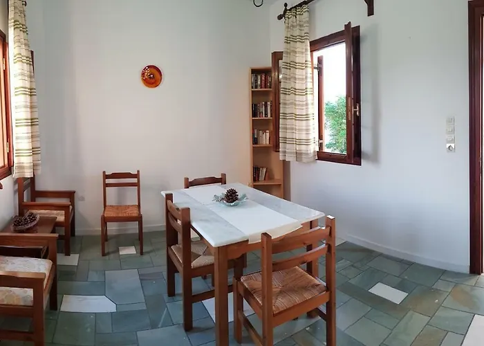 Marcello Country Parikia (Paros)